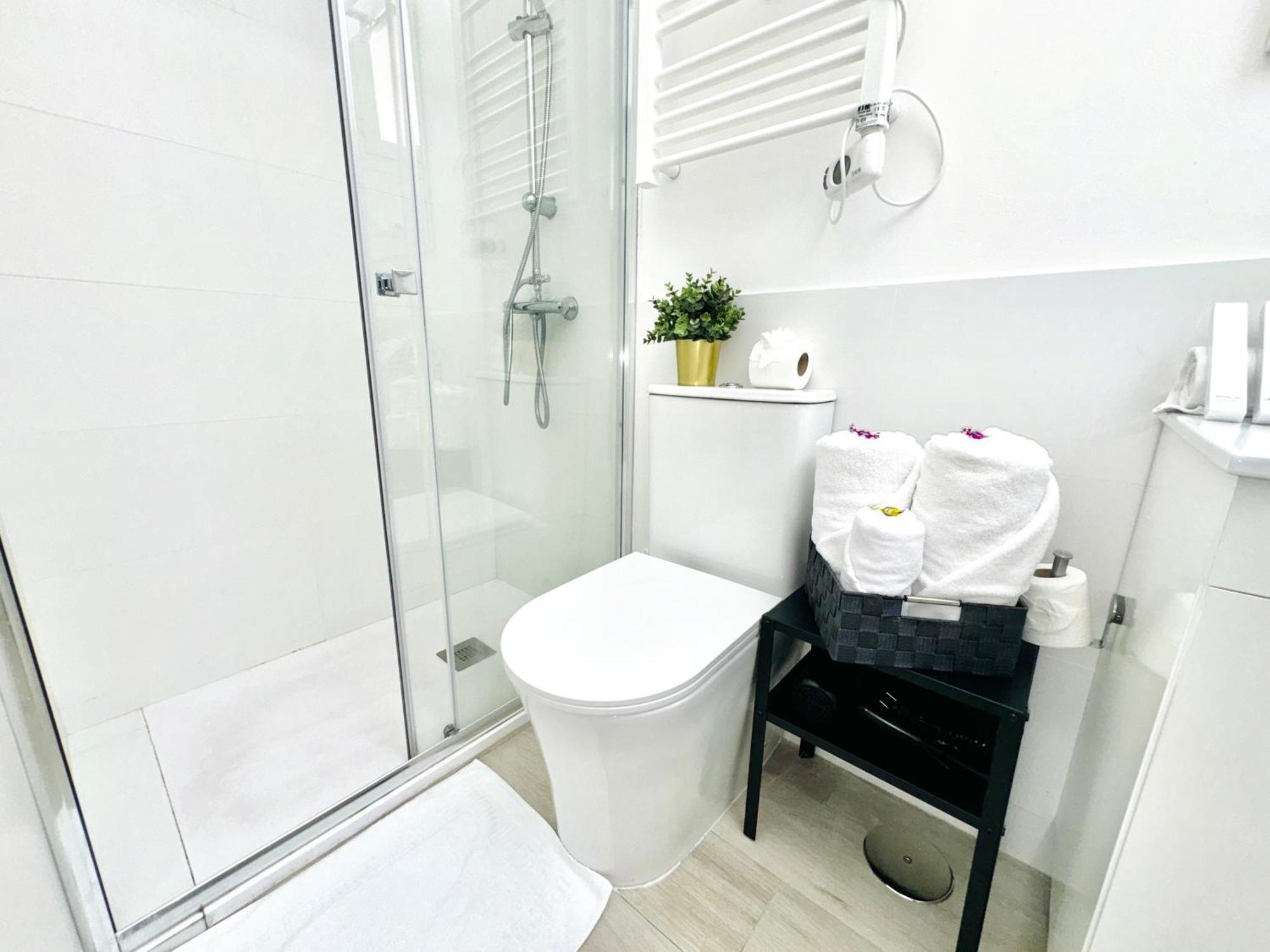 Cinco Torres Suites Madrid Kültér fotó