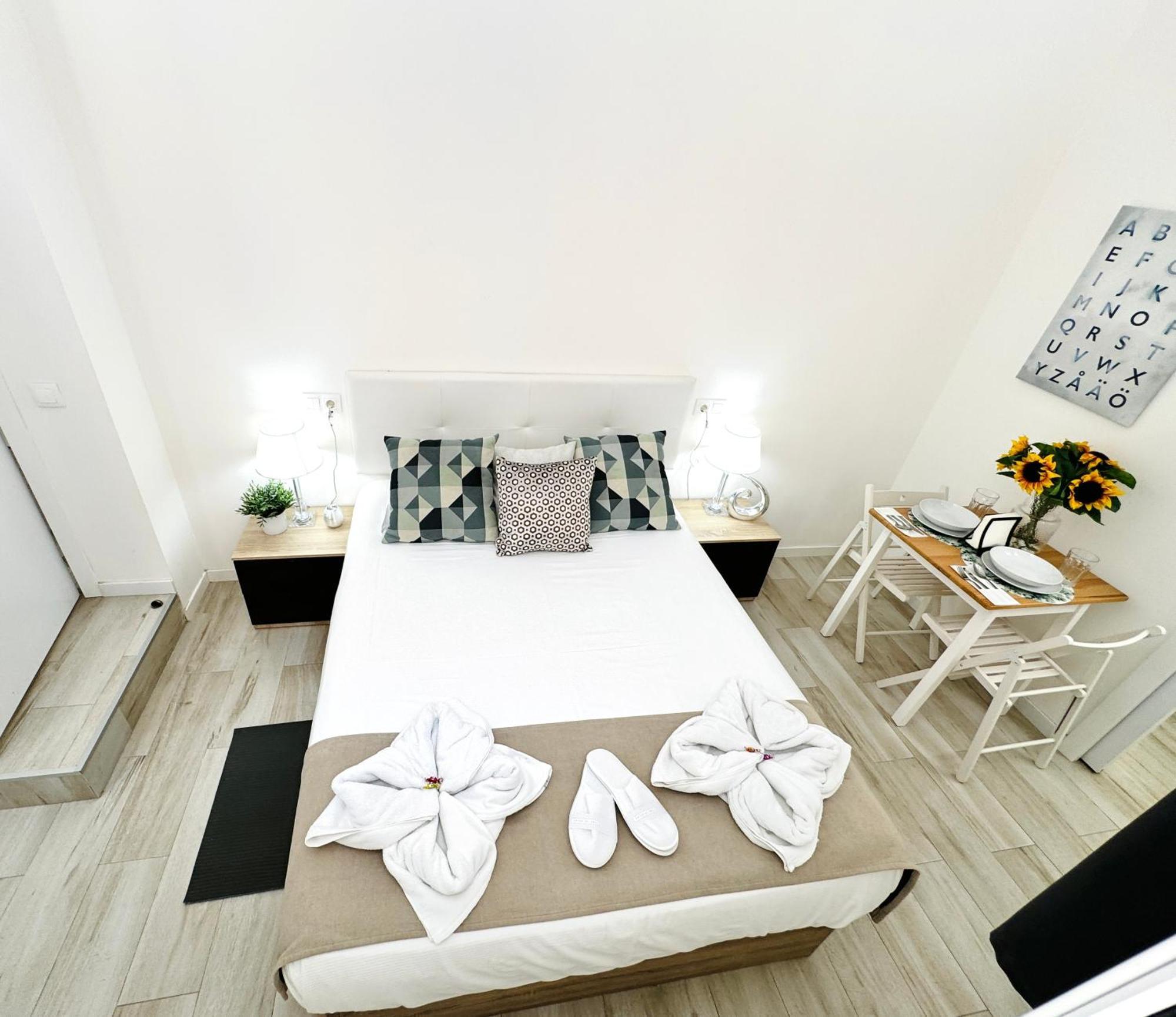 Cinco Torres Suites Madrid Kültér fotó