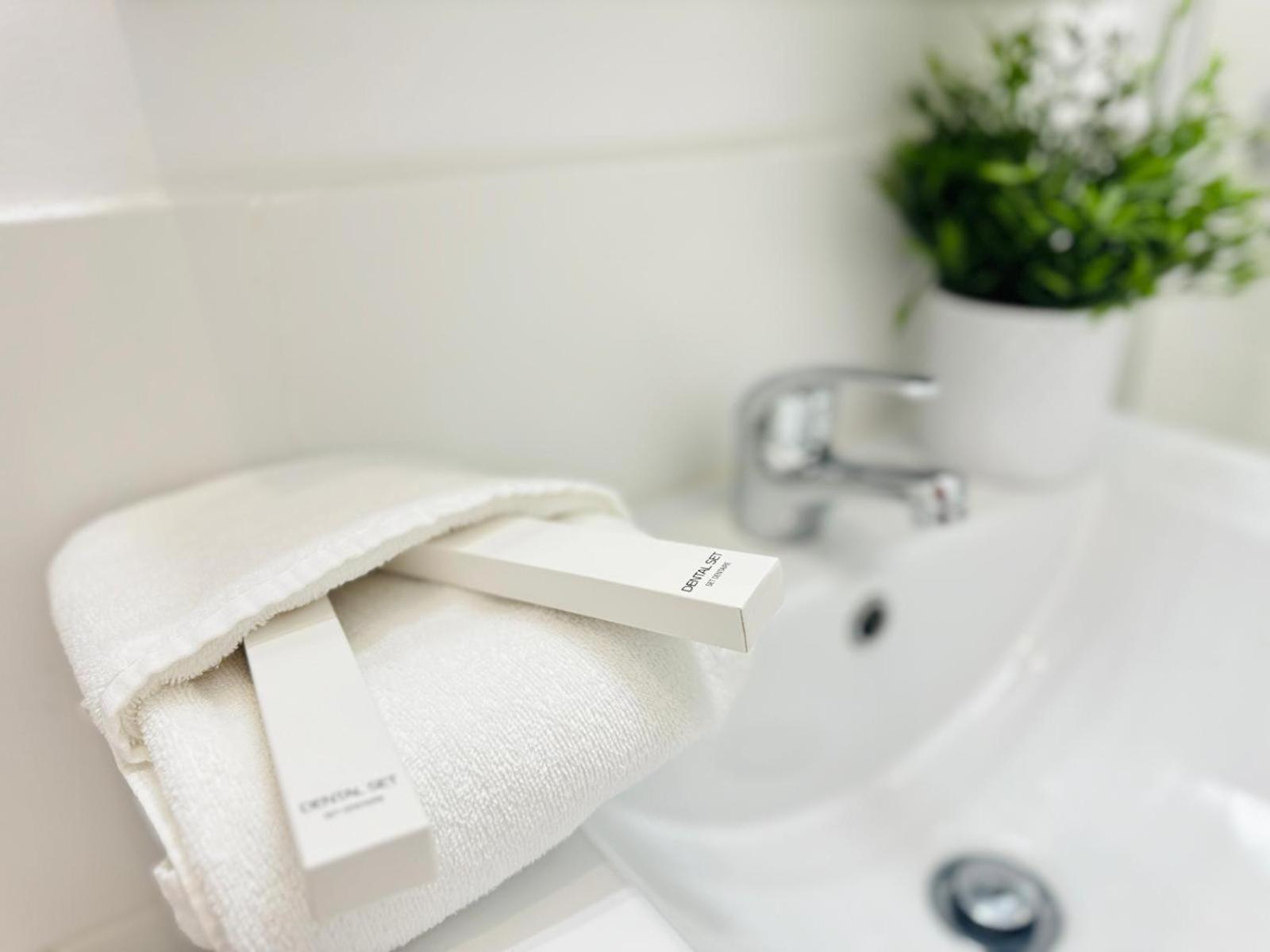 Cinco Torres Suites Madrid Kültér fotó