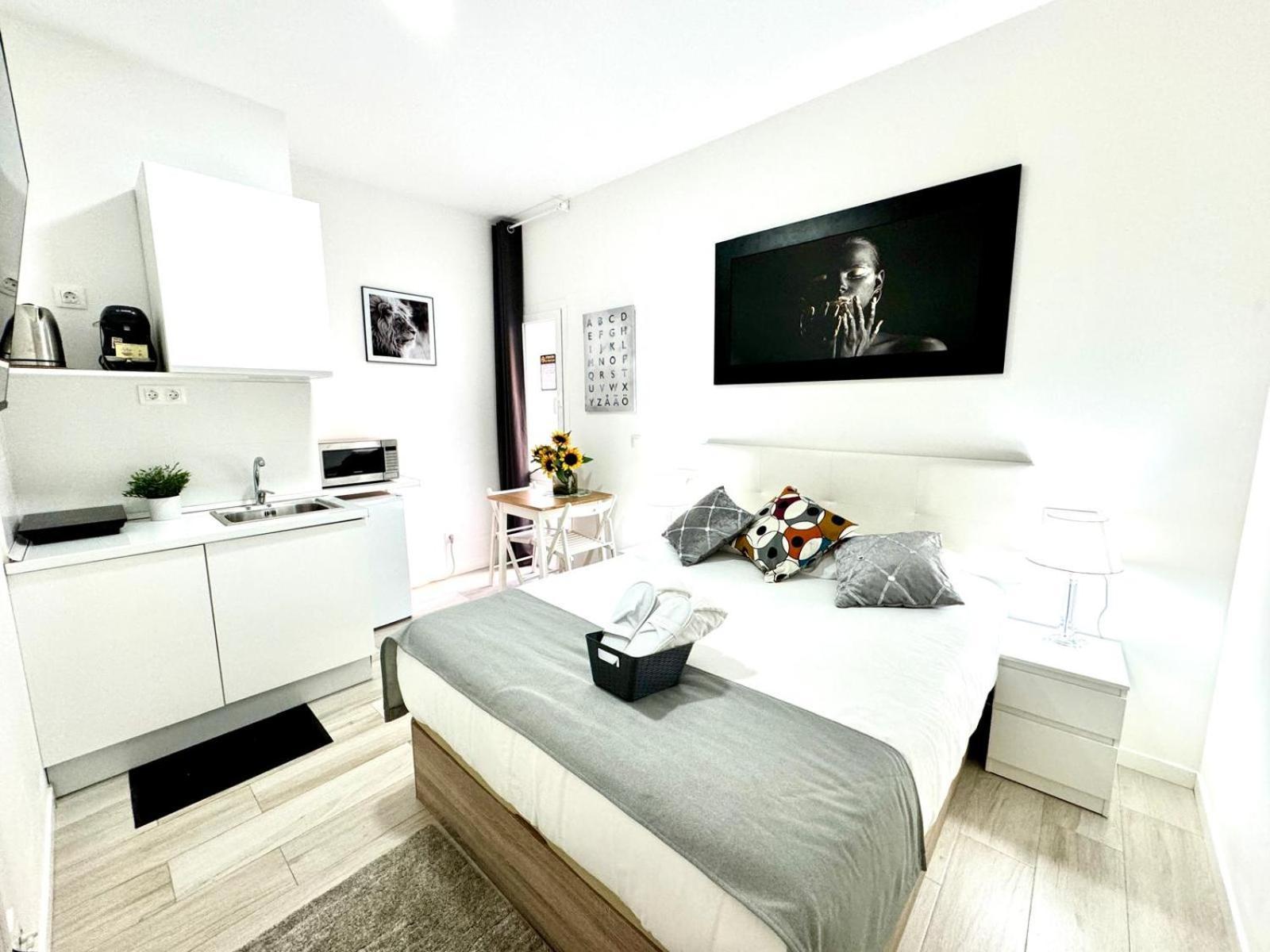 Cinco Torres Suites Madrid Kültér fotó