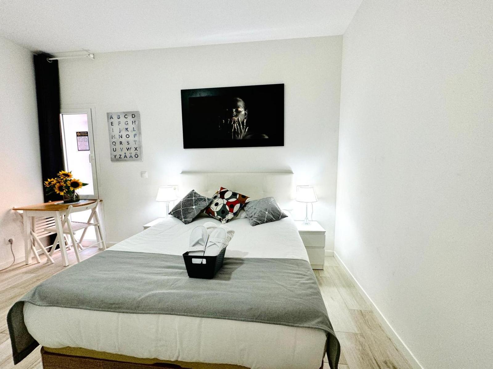 Cinco Torres Suites Madrid Kültér fotó