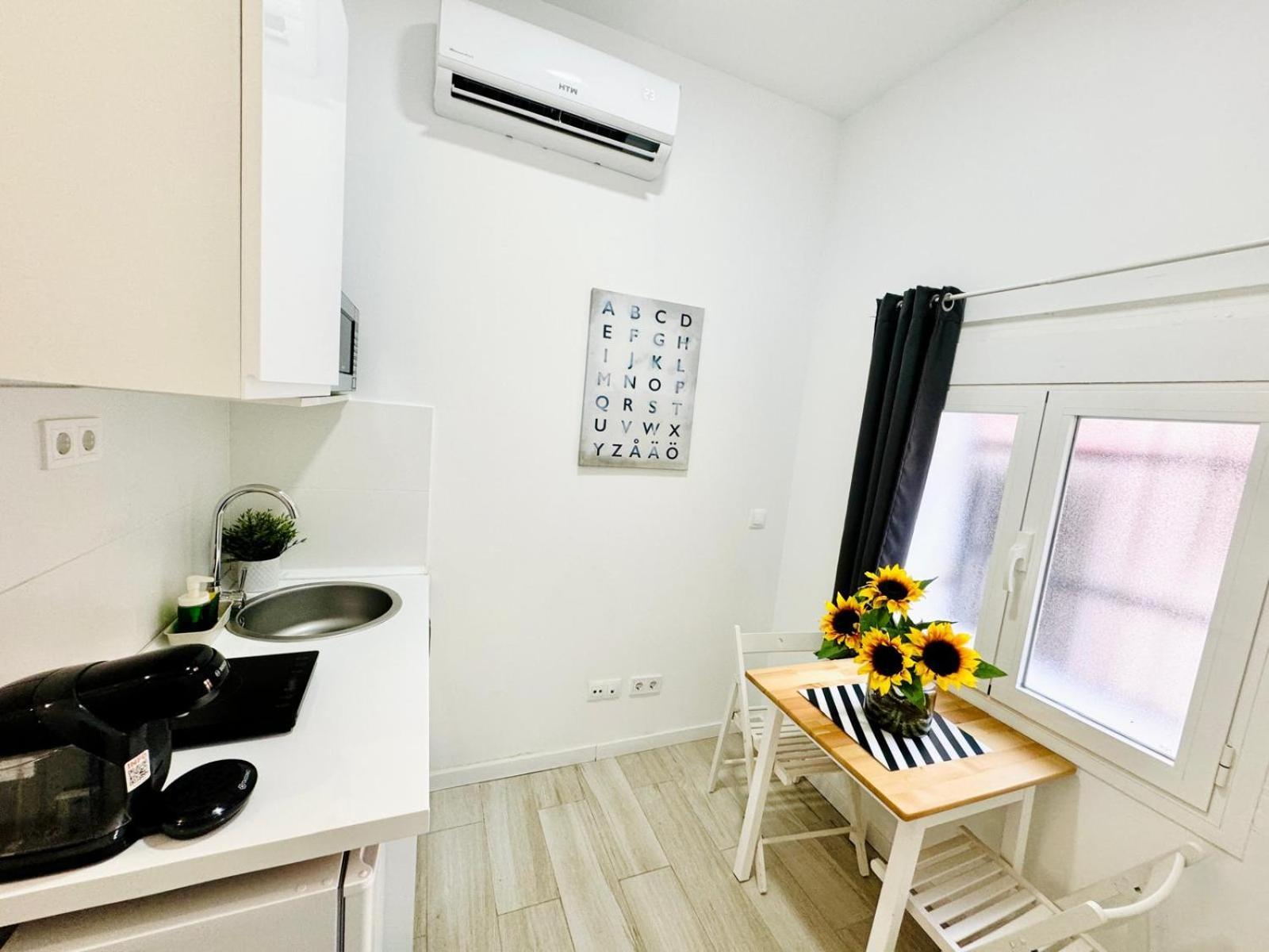 Cinco Torres Suites Madrid Kültér fotó