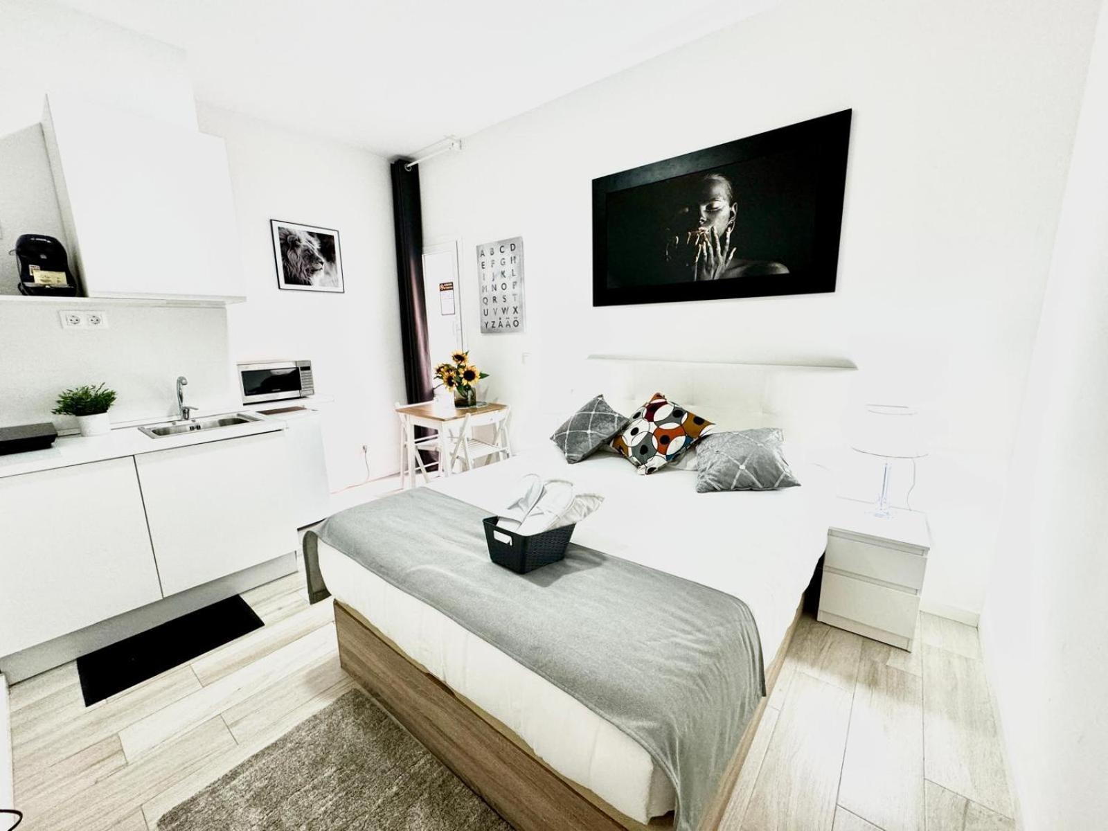 Cinco Torres Suites Madrid Kültér fotó