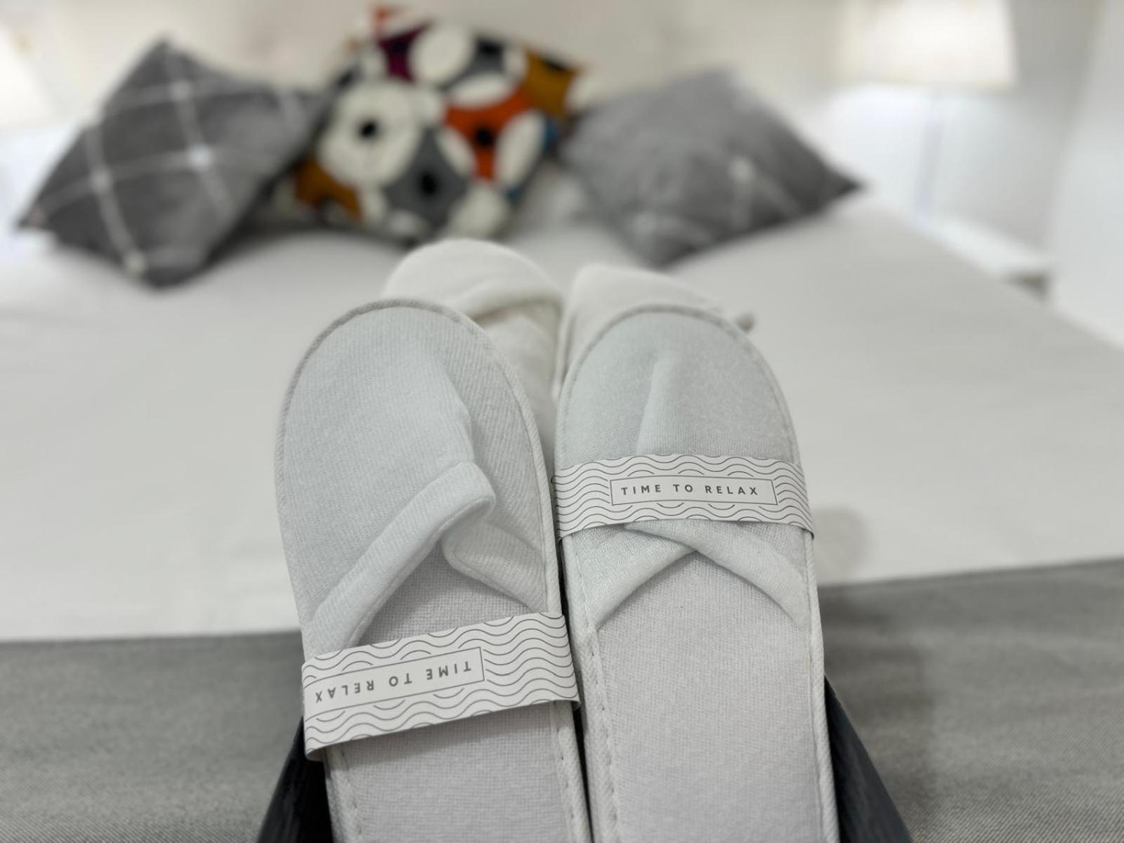 Cinco Torres Suites Madrid Kültér fotó